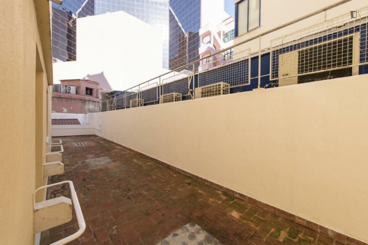 Saldanha Prestige Hotel Lisbon Exterior photo